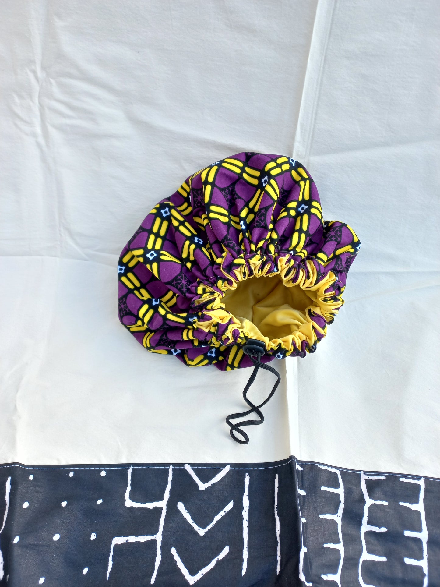 Bonnet de nuit MAKEDA